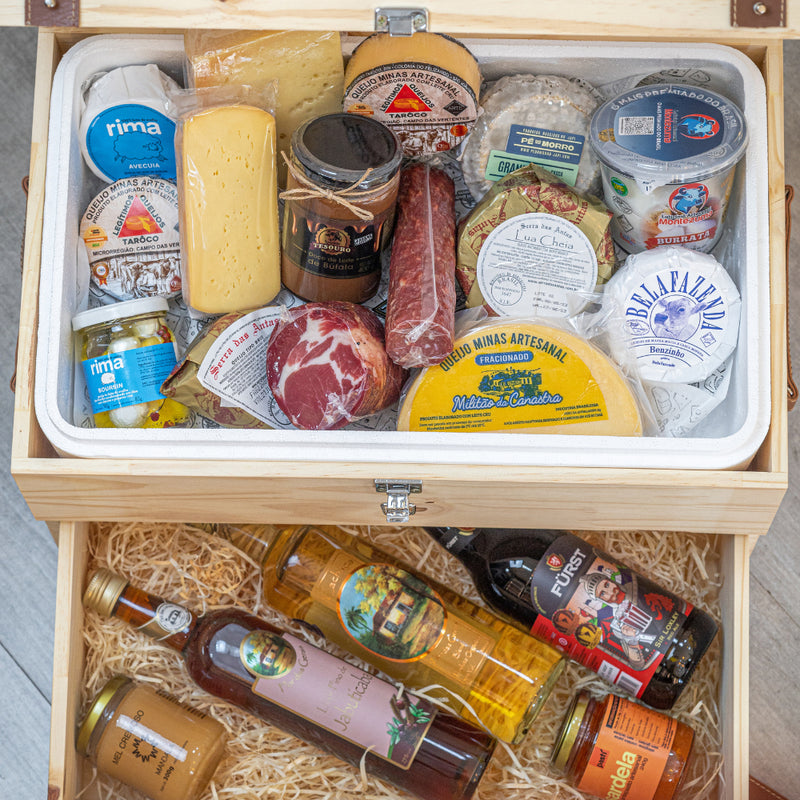 Baú Especial – 11 Tipos de Queijos + 2 Embutidos + Caixa Personalizada